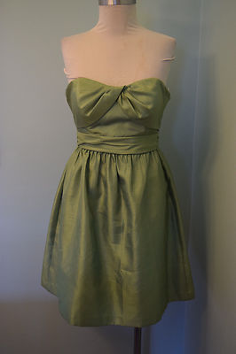 green emerald velvet dress Mac Duggal Women's Thin Strap Pleated Metallic Gown with 3D Flower - Green - Size 10