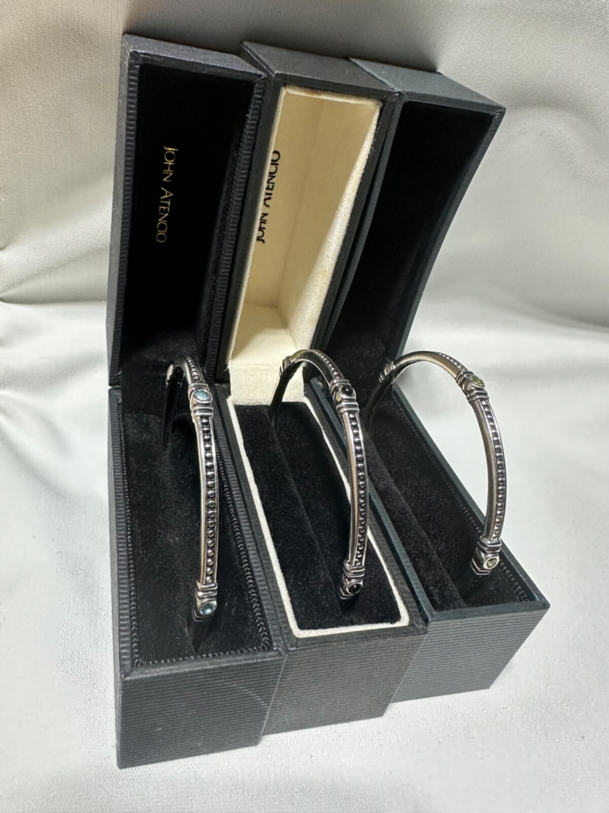 Bracelets John Atencio. 3 stackable multicolored … - image 7