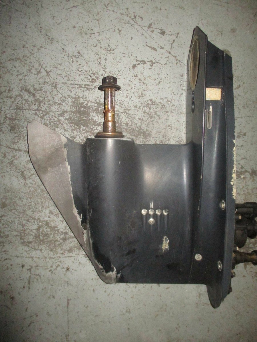 Johnson 90-115 hp 2 stroke outboard lower unit 25