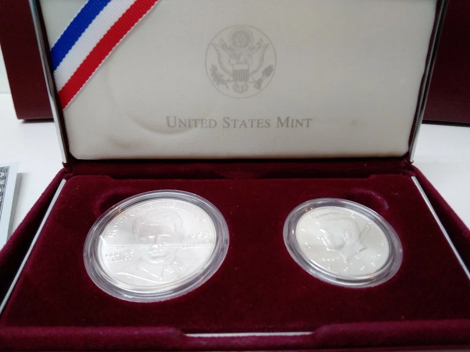1998-S US Mint Kennedy Collector's Set RFK Silver Dollar & JFK Silver Half DS - Image 2 of 4