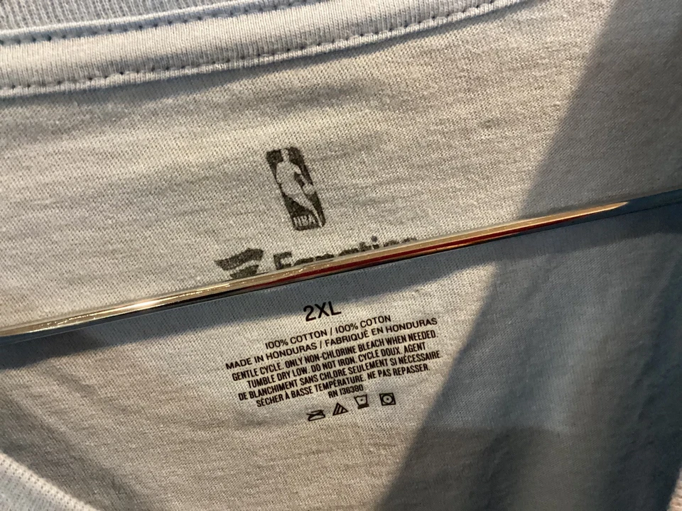 NWT Chicago Sky Baby Blue FANATICS S/S w LOGO WNBA T-SHIRT SZ XXL - Cool - Image 2 of 4