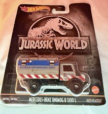Hot Wheels Mercedes-Benz Unimog U-1300 L Diecast Jurassic World Ambulance