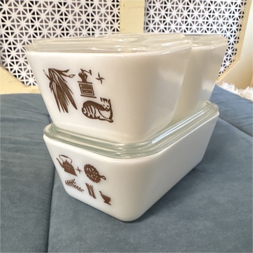 PYREX Vintage Kitchen Brown Motif Glass Storage Set w/ Lids Models 501 502 503
