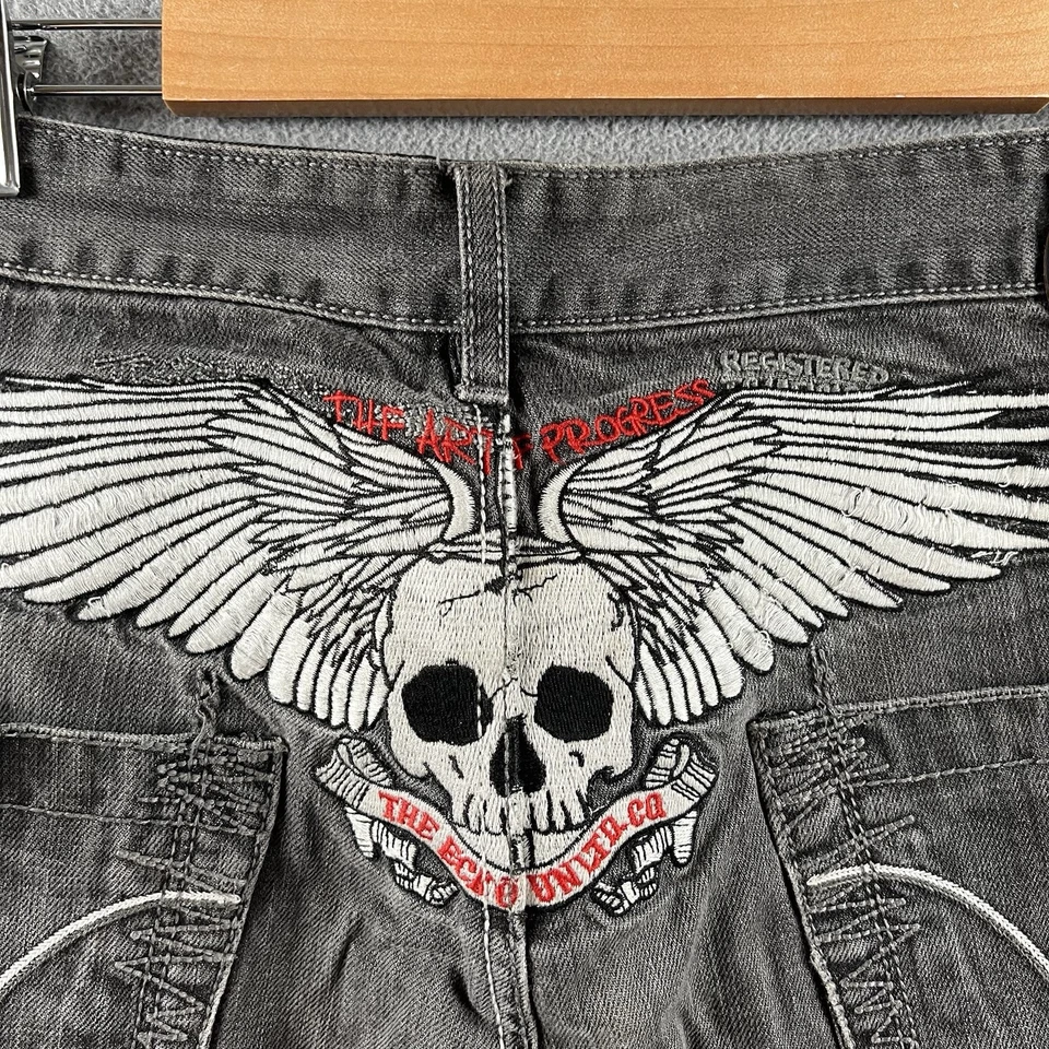 Pantalones Cortos Ecko Para Hombres 40 Gris Sueltos Denim Pantalones Cortos Y2K Bordados Calavera Alas De Colección Jnco Foto 3 de 4