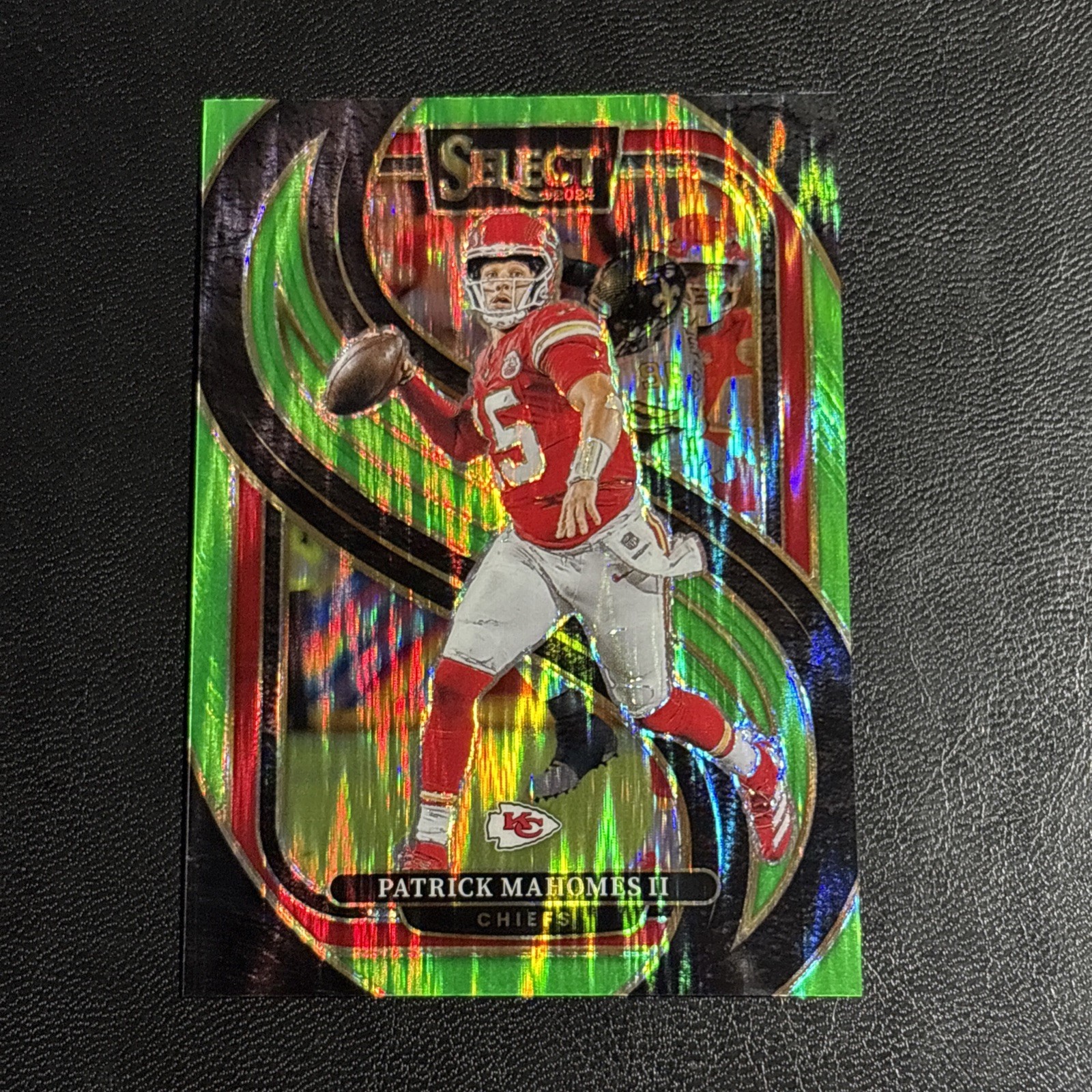 2024 Select - Premier Level Patrick Mahomes II #120 Neon Green Shock Prizm /499
