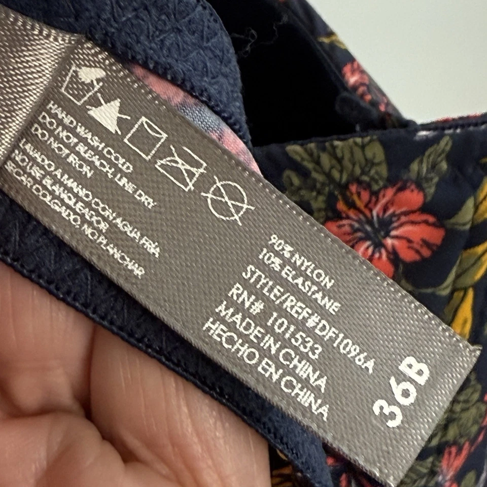 Daisy Fuentes T-Shirt Plunge Bra 36B Blue With Floral Pattern Fast Shipping - Image 4 of 4