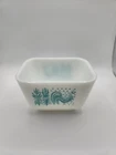 Vintage Pyrex 501 B - 1 1/2 Cup Amish Butterprint Refrigerator Dish No Lid