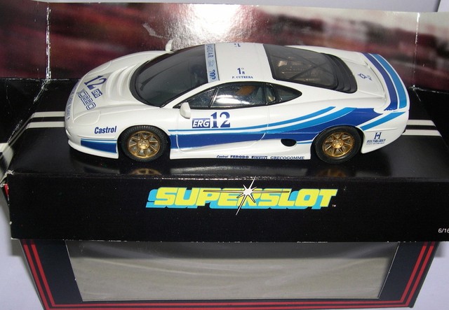scalextric jaguar xj220