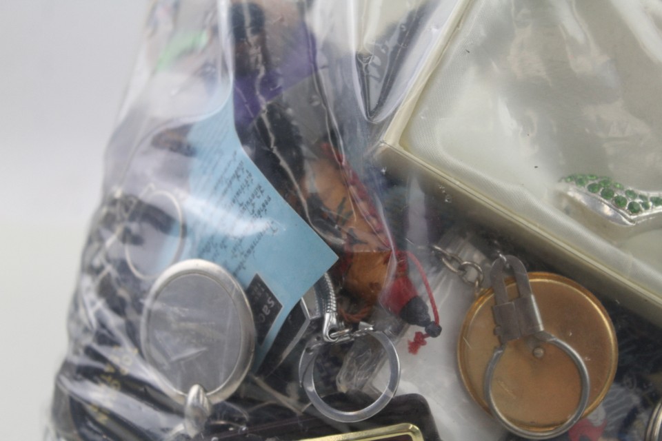 Job Lot Assorted & Unsorted Novelty Boxed Unboxed Key Rings Keyring eBay