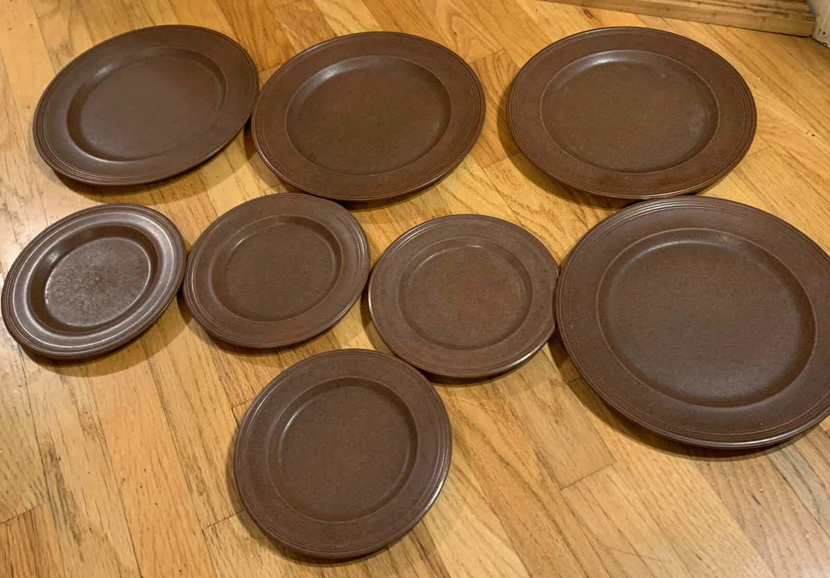 Mikasa Painted Sands Spar Brown Dinner Plates 10 5/8