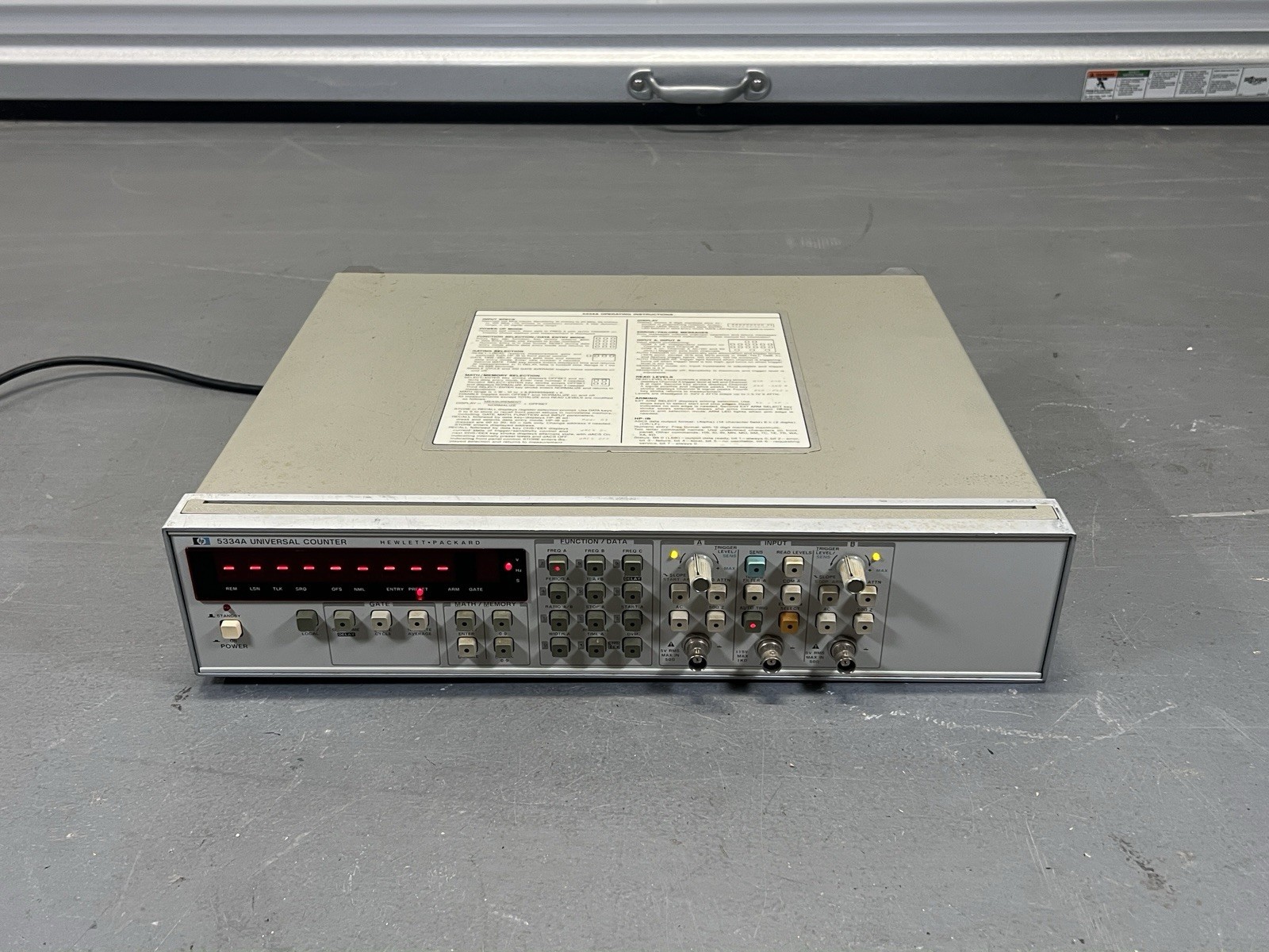 Hewlett Packard HP 5334A Universal Counter - Powers On Untested