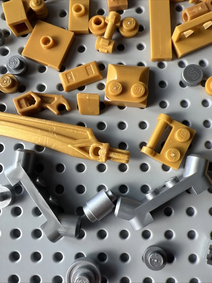 280 piezas LEGO mezclado oro plata $100 Ninjago Star Wars amigos Disney velocidad sin usar, en caja Foto 3 de 4