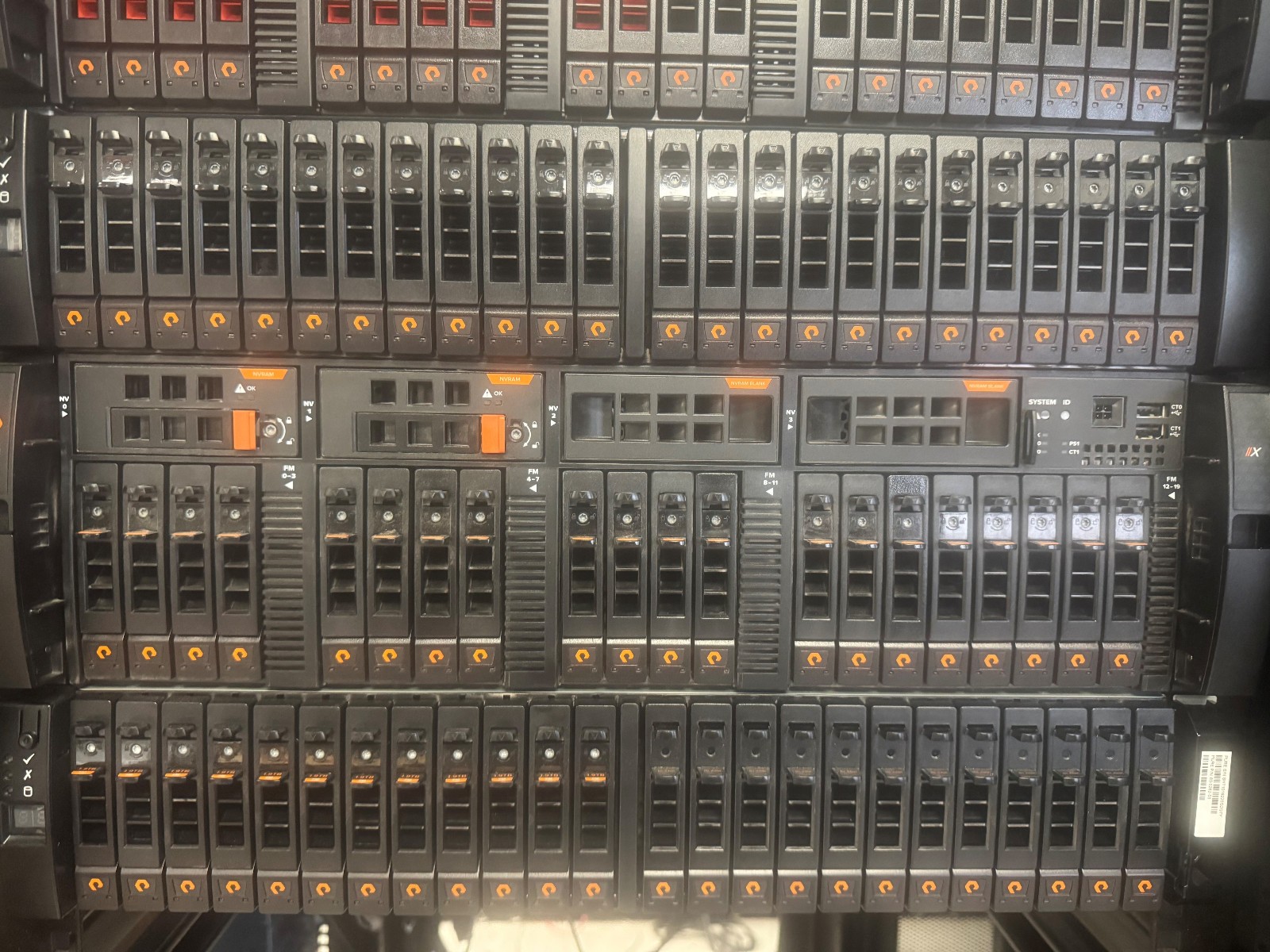 2023 PureStorage FlashArray  X50 R3 w 2 Controllers w 24 x 512 GB, 20 x2TB drive