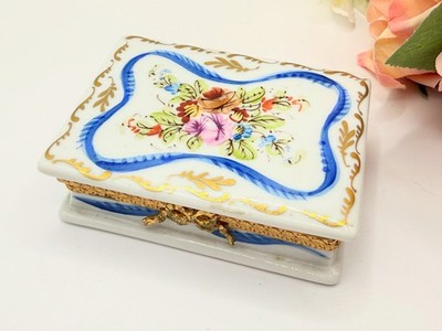 Vintage Limoges Französische Blumen Schmuckschatulle Hergestellt für Asprey. Handbemalt