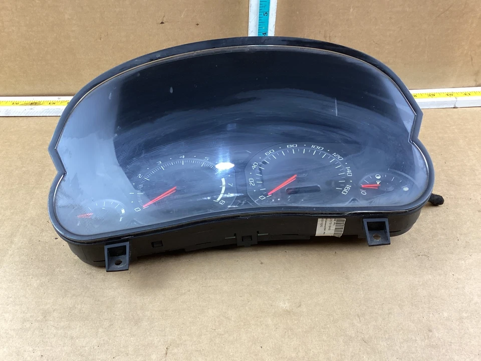 Cuadro de instrumentos velocímetro Cadillac CTS SRX 2004 25751848 FABRICANTE DE EQUIPOS ORIGINALES Foto 2 de 4