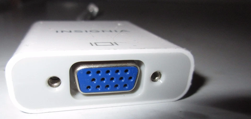 Insignia MINI DISPLAY PORT TO VGA ADAPTER Used 7 1/4" Long Computer Phone Etc - Image 3 of 4