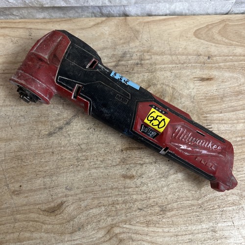 Milwaukee M12 Fuel 2526-20 Oscillating Multi Tool - FOR PARTS OR REPAIR