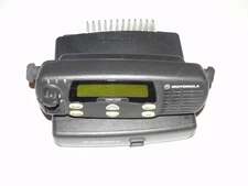 Motorola CDM1250 UHF 403–470 MH 45 Watt with RLN4802 Remote Head Good Condition
