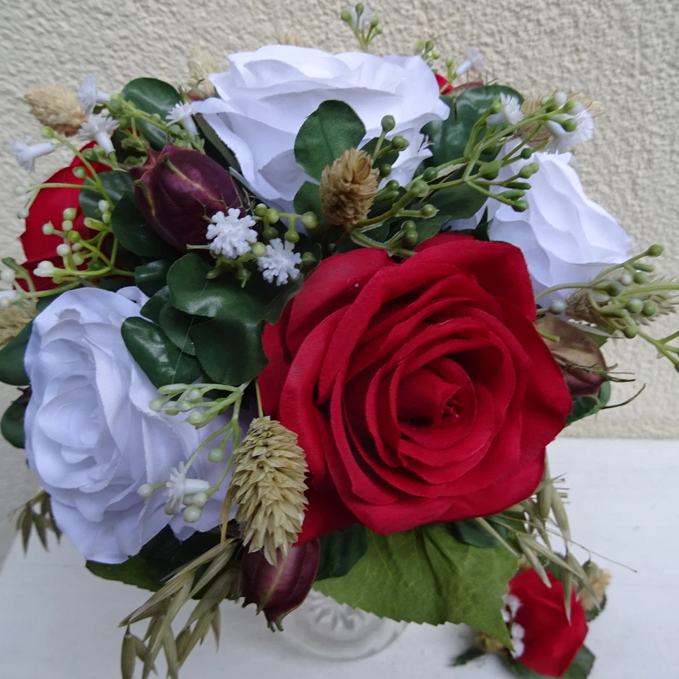 Brautstrauß Hochzeitstrauß Rose weiß rot mit Anstecker Blumenstrauß Strauß Braut - Bild 4 von 4
