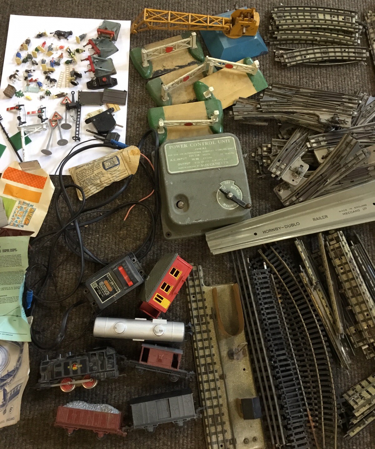 Vintage Hornby Dublo Model Railway Track & Accessories Figures Trains