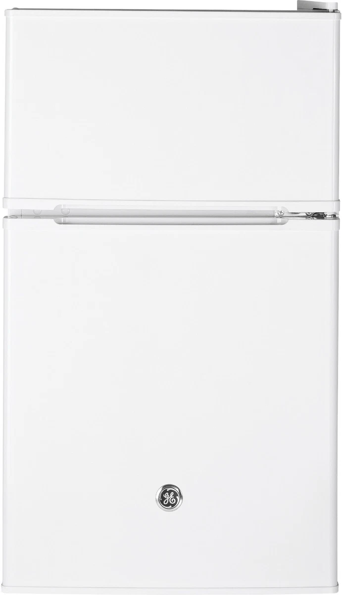 GE GDE03GGKWW 19 Inch Top Freezer Compact Refrigerator White