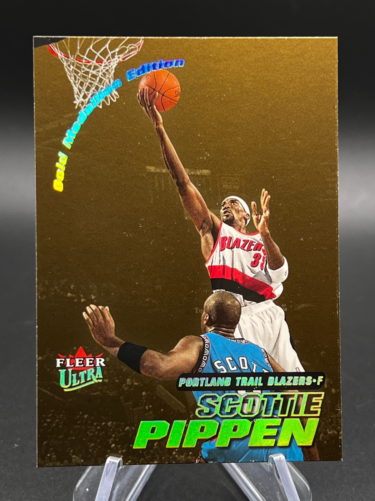 2000-01 Fleer Ultra Scottie Pippen #193G Gold Medallion
