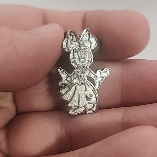 Disney Pin Trading Pin Icon 12/20 Minnie Mouse Hidden Mickey 2001