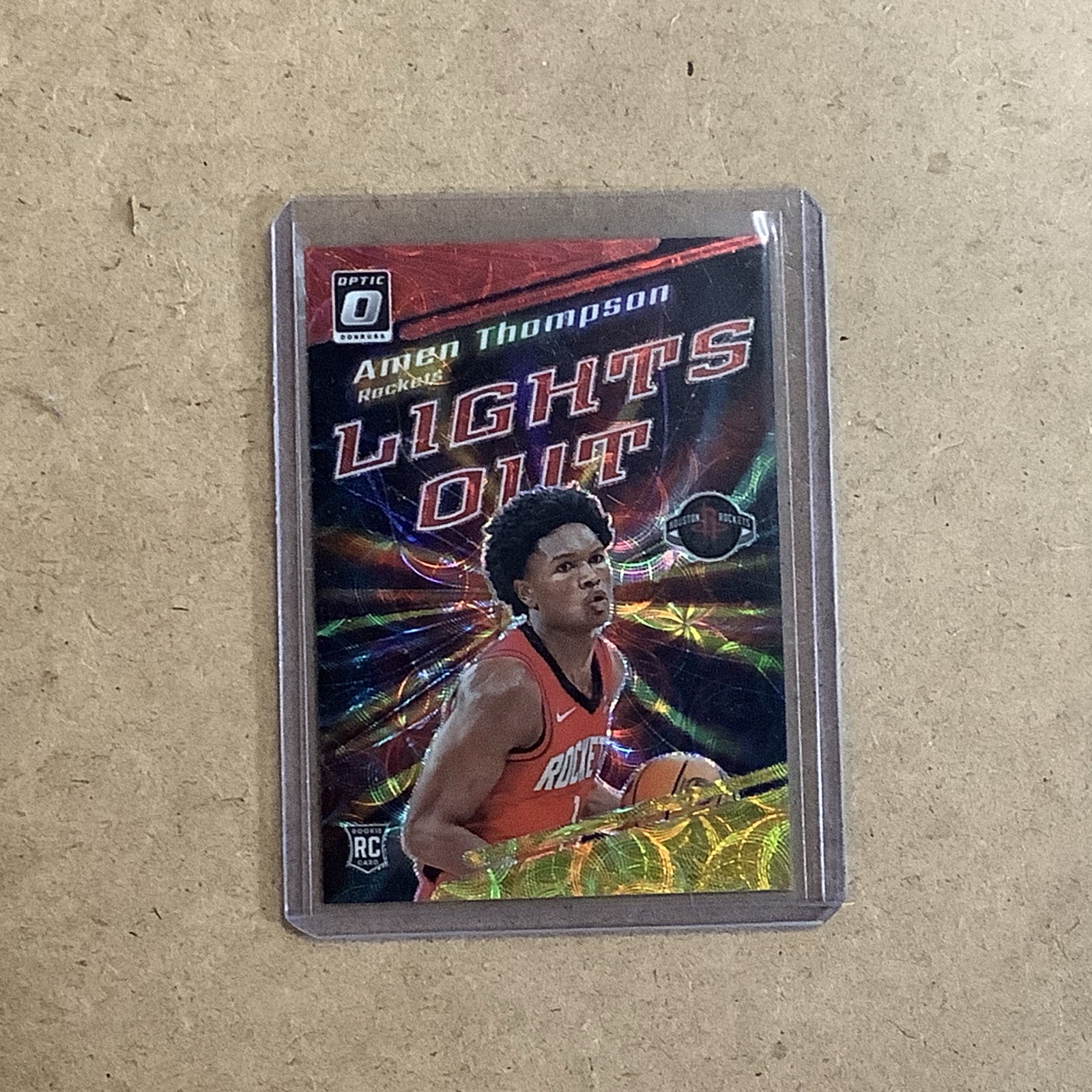 2023-24 Panini Donruss Optic - Lights Out Amen Thompson #15 Red Prizm /99 (RC)
