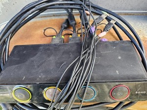 Belkin - SOHO 4-Port KVM Switch  - With All 4 Cables