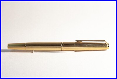 MONTBLANC ヴィンテージ 万年筆 1246 vintage MONTBLANC Masterpiece 1246 Piston Filler pin striped gold