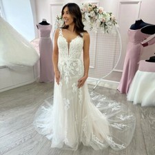 A-line Wedding Dresses Sleeveless Tulle with Applique Bridal Gowns Court Train