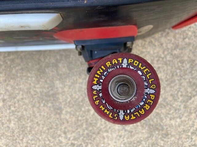 Mike Mcgill Original Powell Peralta Vintage 80's Skateboard Mike Mcgill Original Powell Peralta Vintage 80's Skateboard