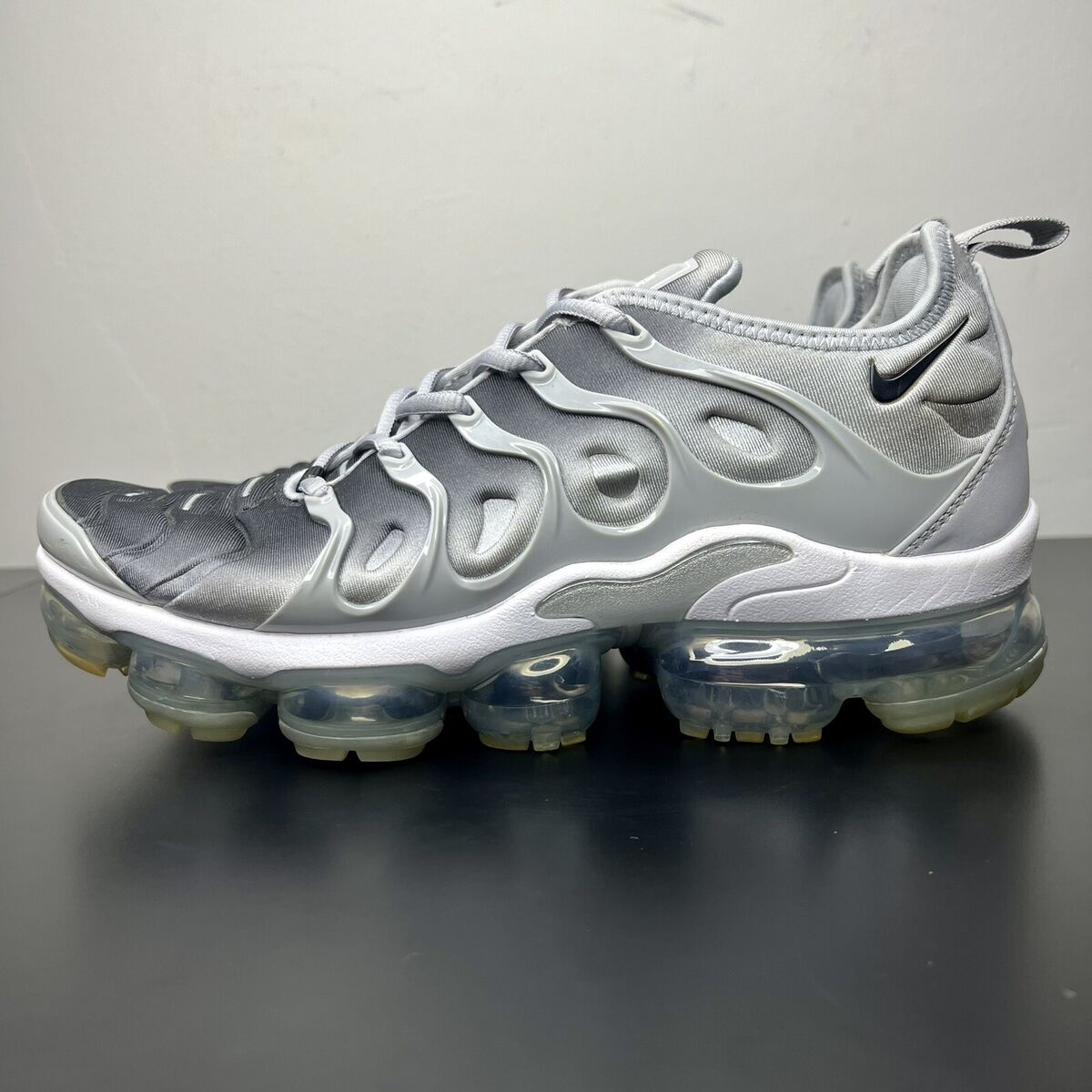 Size 8 - Nike Air VaporMax Plus Silver Gradient 2018 | eBay Size 8 - Nike Air VaporMax Plus Silver Gradient 2018 | eBay