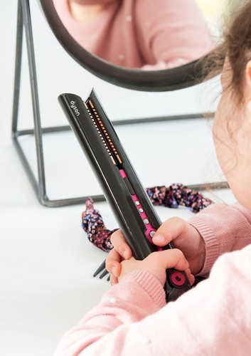 Dyson Supersonic & Corrale Deluxe Styling Set Interactive Toy - Picture 11 of 12