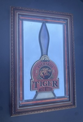 COOL EVERARDS TIGER BEST BITTER UK 3-D LEADED GLASS PUB BEER MIRROR SIGN