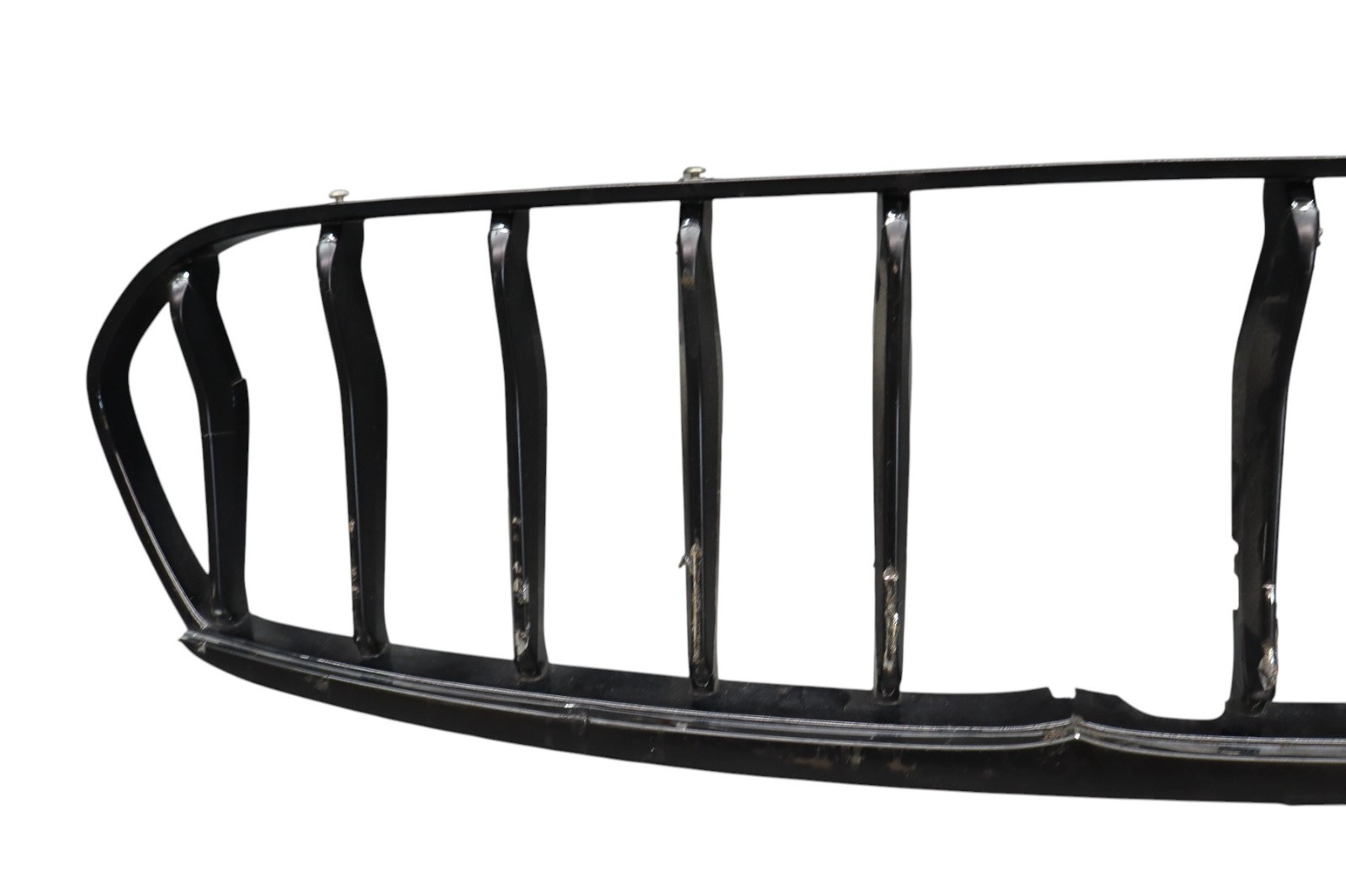 14-18 Maserati Ghibli Front Center Lower Bumper Grille 673008187 Oem DAMAGED