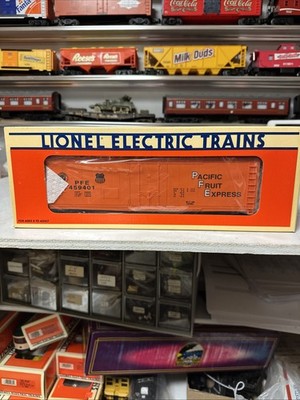 Lionel Trains 6-17306 O Scale Pacific Fruit Express Reefer-NEW