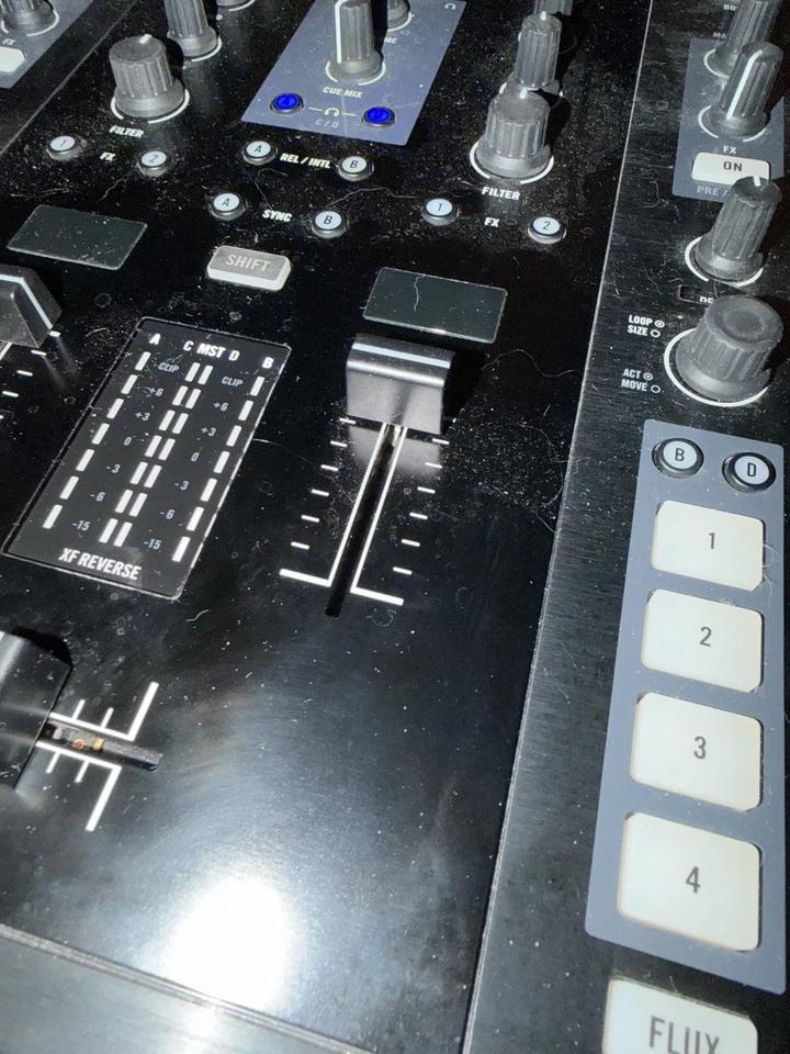 Native Instruments Traktor Kontrol Z2 DJ Mixer - Black W 3 Mini innofaders - Image 3 of 4