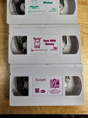 4x VHS Lot Barney Ready Set Play/Three Wishes/Campfire Sing Along/Rock w/ Barney - Picture 7 of 7