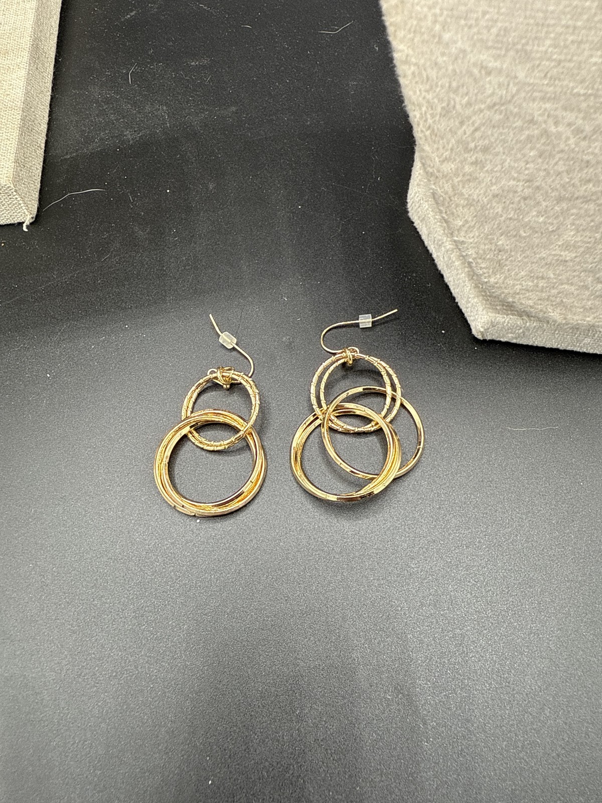 Gold Tone Textured Interlocking Double Circle Dan… - image 2