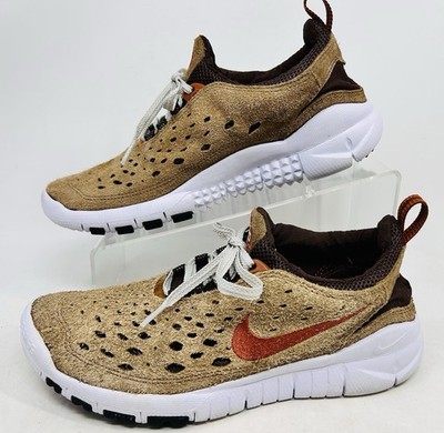 Nike Free Run Mens Size 7. Trail Sneakers 5.0. CW5814-200. Dark Driftwood Shoes
