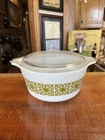 Vintage Verde Square Flower Pattern 1.5 Quart Pyrex Covered Casserole Dish