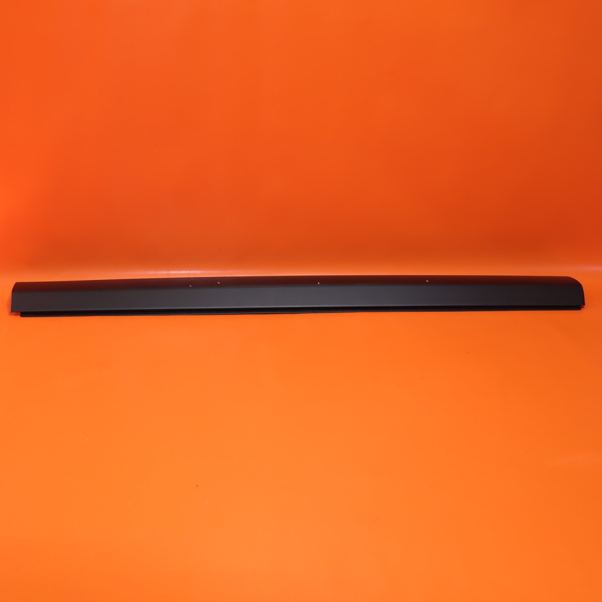 Rolls-Royce Cullinan 2017-2021 Front Left Body molding P/N 51137448585