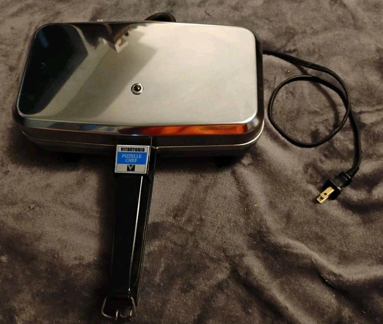 Vitantonio Automatic Pizzelle Chef Model 300 Italian Cookie Maker - Working