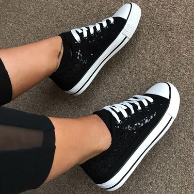 black daps womens