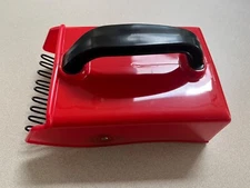 Plastic Berry Picker with Metallic Comb Blueberry Rake Scoop for Fruit Harvestin