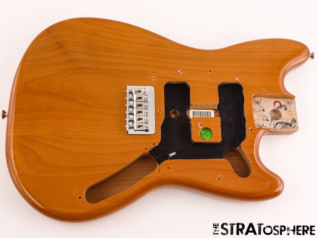 Fender Player Mustang 90 BODY + HARDWARE Guitar Alder Offset Fender Player Mustang 90 BODY + HARDWARE Guitar Alder Offset
