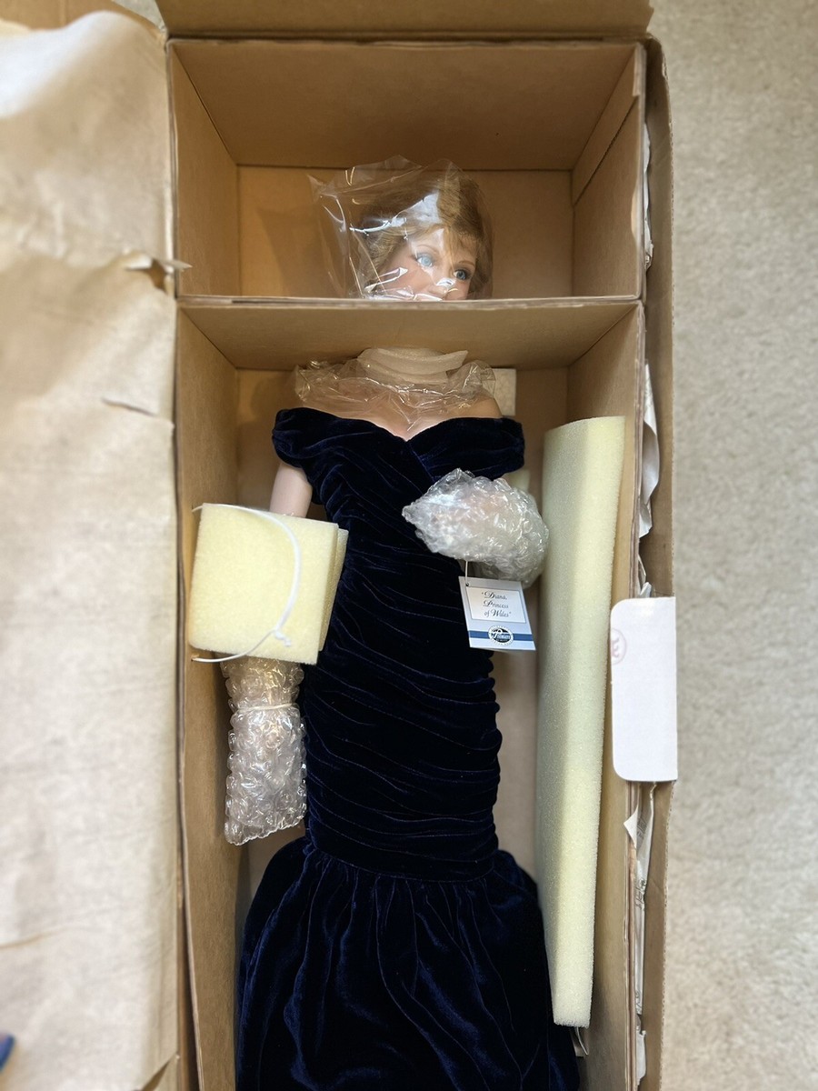 1998 Ashton Drake Diana Princess of Wales Porcelain Doll Blue Dress 19" Tall 1998 Ashton Drake Diana Princess of Wales Porcelain Doll Blue Dress 19" Tall