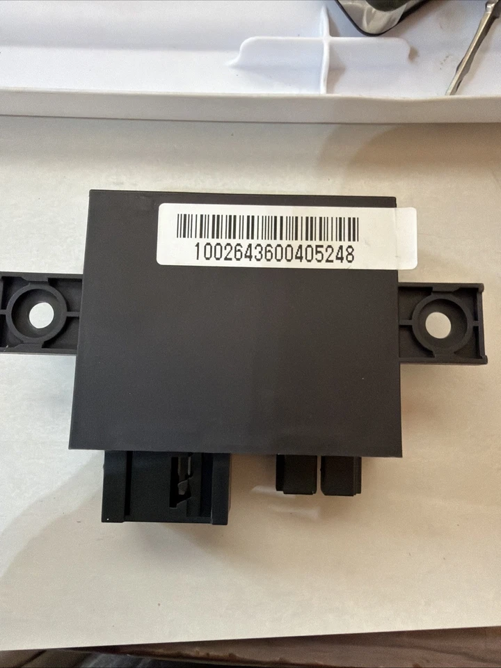 04-08 Chrysler Crossfire ECM ECU inmovilizador módulo de encendido llave OEM A1121535379 Foto 3 de 4