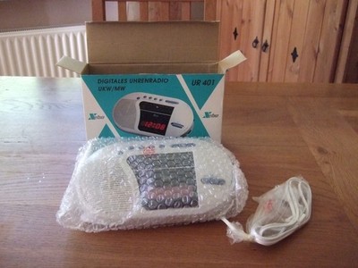 Radiowecker digitales Uhrenradio von Xebo UR 401  NEU